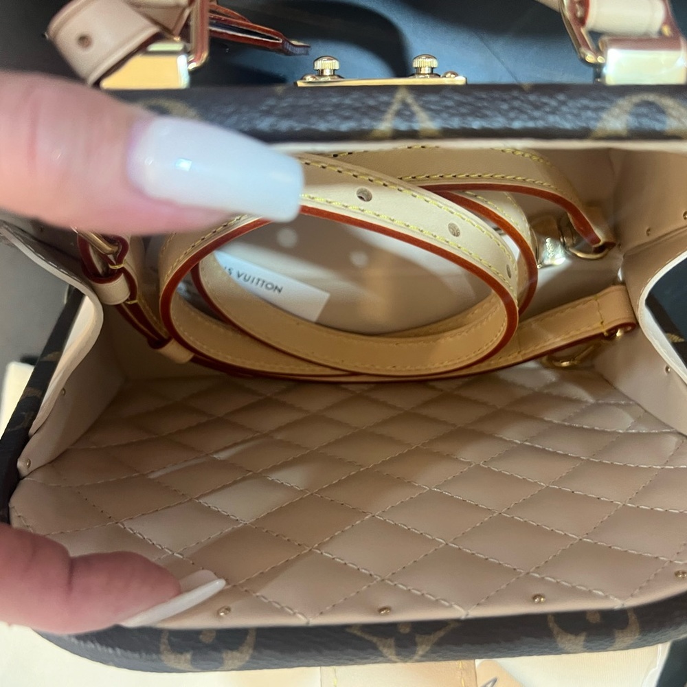 Louis Vuitton Monogram Alma BB trunk 20 BNIB 2024-25 collection limited edition - Picture 8 of 17
